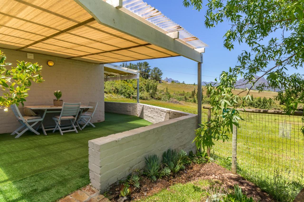 Wildlife Retreat On A Wine-Farm Vila Stellenbosch Exterior foto