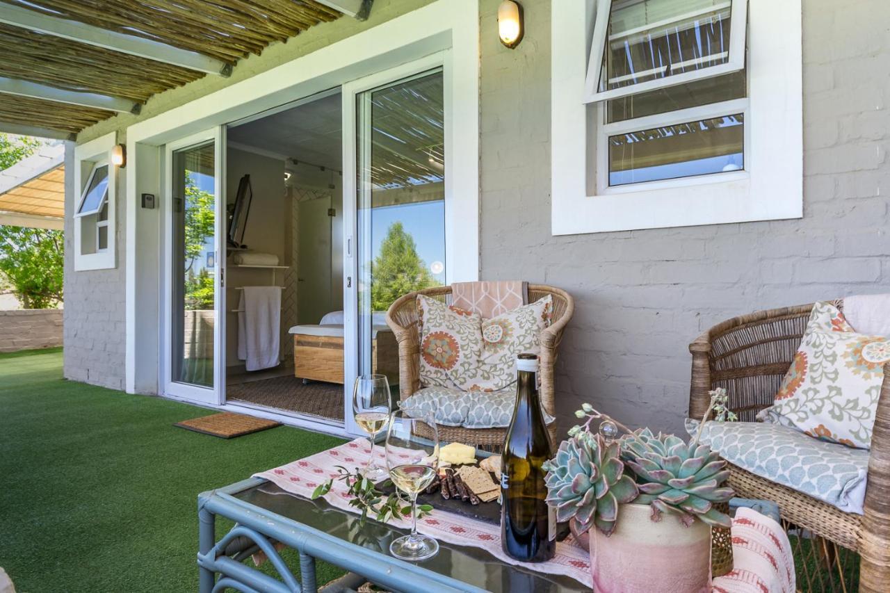 Wildlife Retreat On A Wine-Farm Vila Stellenbosch Exterior foto